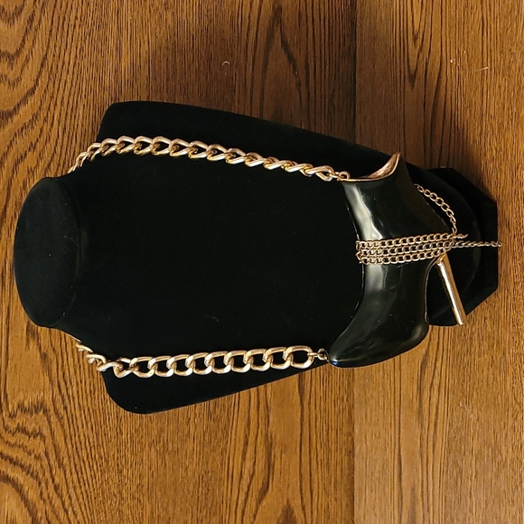 Unbranded Jewelry - High Heel Shoe Necklace